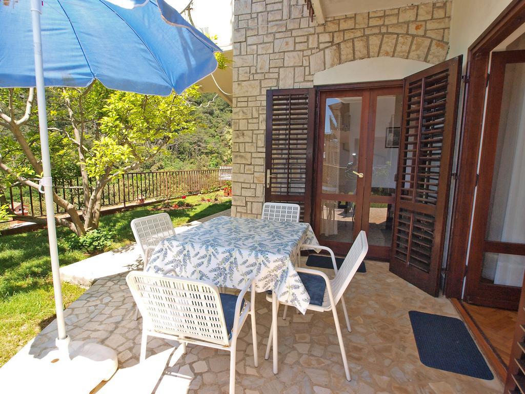 Apartments Jolanda 911 Rabac Exterior photo